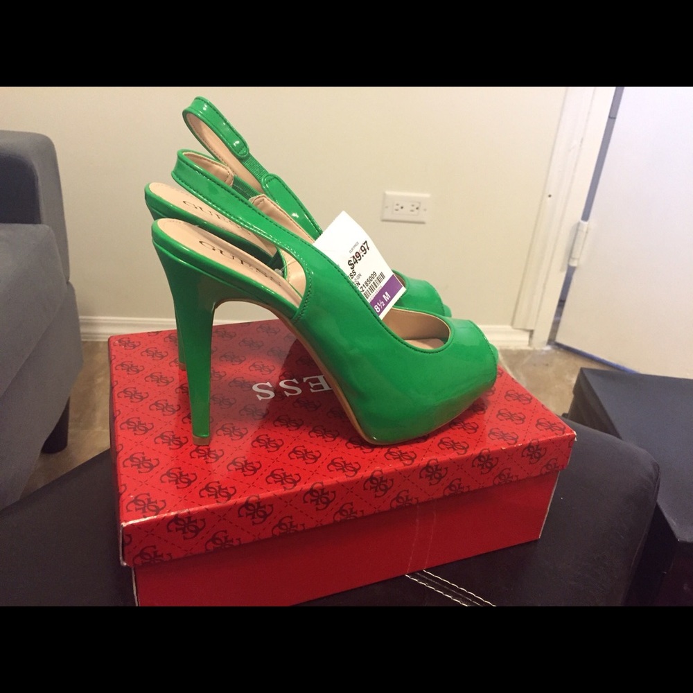 pumps - Picture 3 of 4